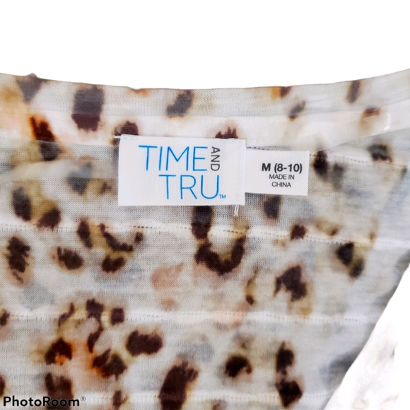 Time and Tru NWT Tunic Length 3/4 Sleeve V-Neck Sublimation Top 450 - Picture 4 of 10